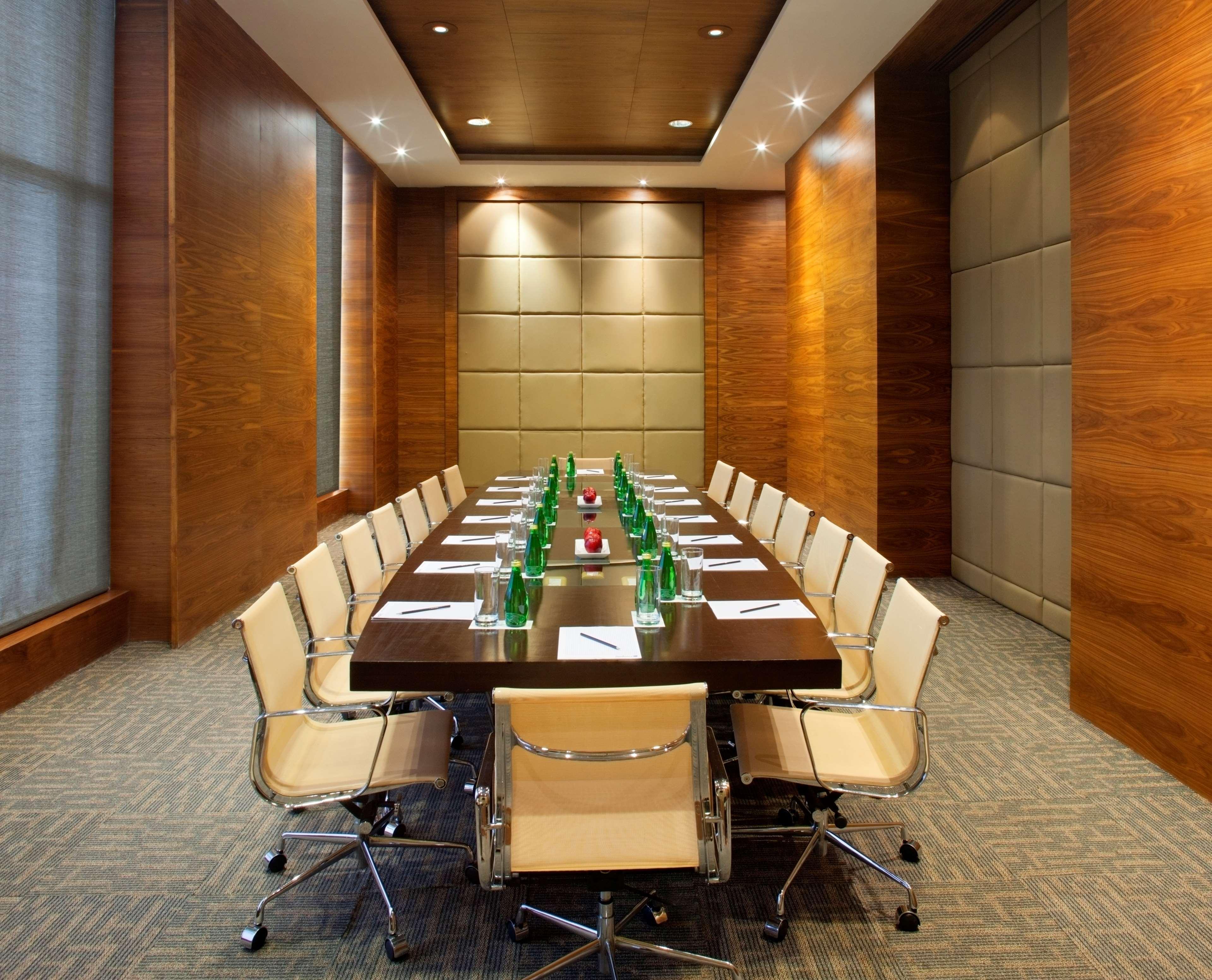 โรงแรมเรดิสันบลู นิวเดลี ทวาร์กา ภายนอก รูปภาพ Meeting room