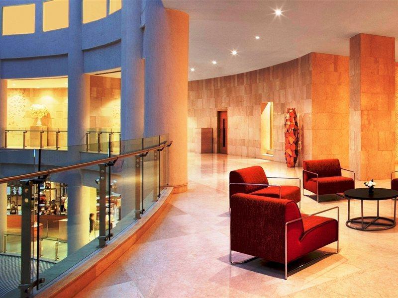 โรงแรมเรดิสันบลู นิวเดลี ทวาร์กา ภายนอก รูปภาพ Lobby